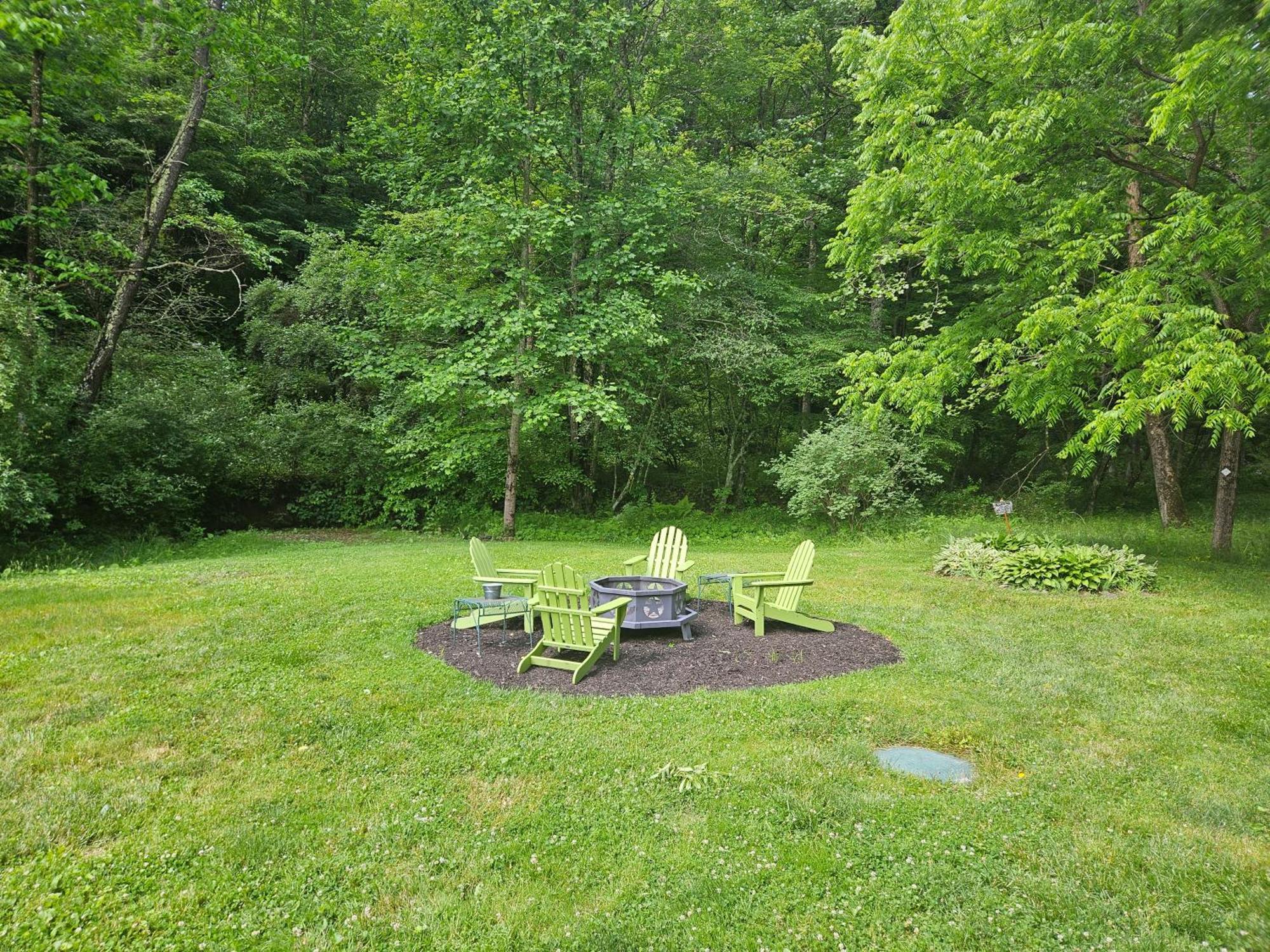 Frog Hollow At Hocking Vacations Logan Esterno foto